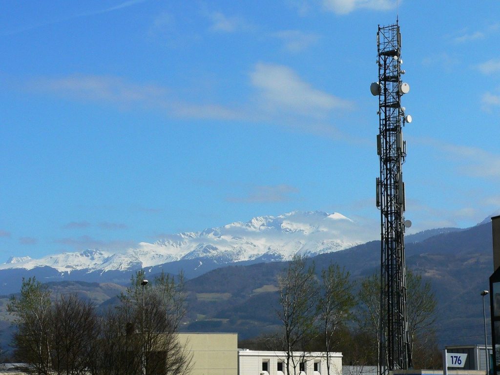mobile tower on mountains - tips to improve mobile signal